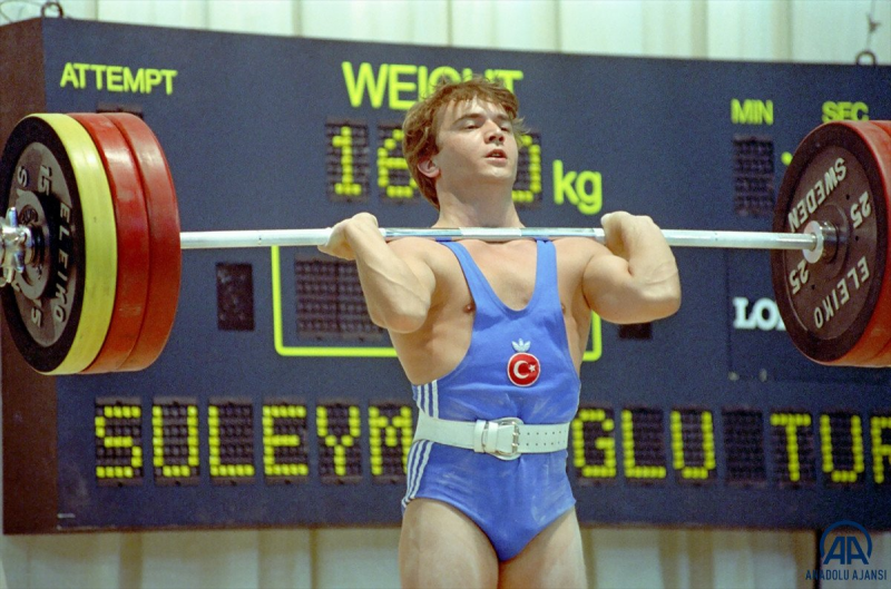 'Cep Herkülü' Süleymanoğlu'nun ölüm yıldönümü